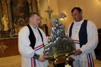 Procesija i misa: Požeški vjernici proslavili blagdan sv. Terezije