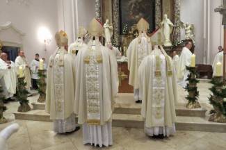 Procesija i misa: Požeški vjernici proslavili blagdan sv. Terezije