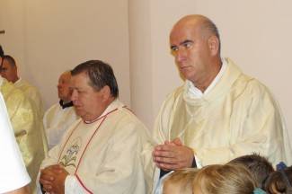 Procesija i misa: Požeški vjernici proslavili blagdan sv. Terezije