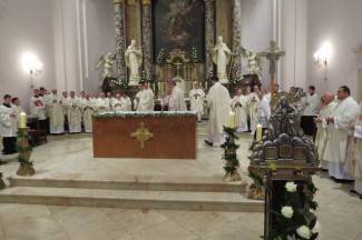 Procesija i misa: Požeški vjernici proslavili blagdan sv. Terezije