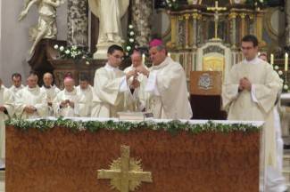 Procesija i misa: Požeški vjernici proslavili blagdan sv. Terezije