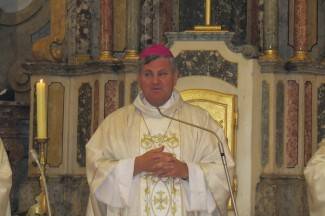 Procesija i misa: Požeški vjernici proslavili blagdan sv. Terezije