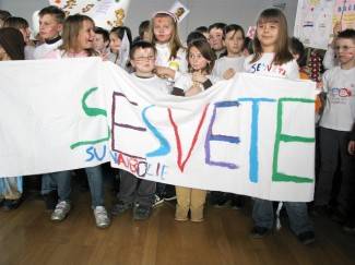 Pleternica: Lino višebojac u OŠ fra Kaje Adžića