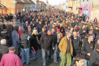 Vukovar: Žitelji požeške županije u Koloni sjećanja
