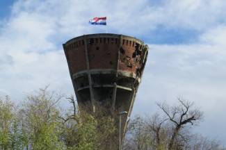 Vukovar: Žitelji požeške županije u Koloni sjećanja