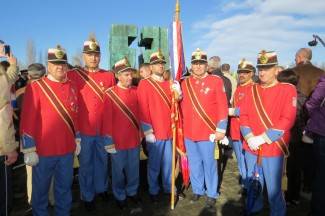 Vukovar: Žitelji požeške županije u Koloni sjećanja