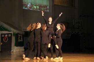 Pleterničke mažoretkinje priredile doček Djedu Božićnjaku