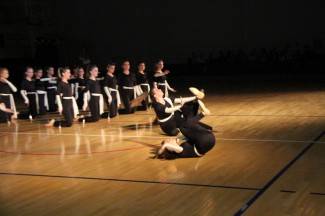 Pleterničke mažoretkinje priredile doček Djedu Božićnjaku