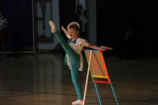 Pleterničke mažoretkinje priredile doček Djedu Božićnjaku