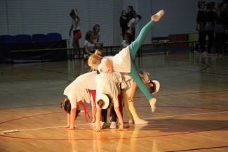 Pleterničke mažoretkinje priredile doček Djedu Božićnjaku