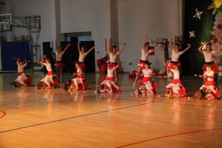 Pleterničke mažoretkinje priredile doček Djedu Božićnjaku