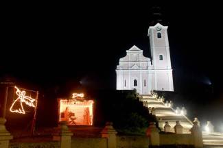 Naši gradovi u blagdanskom ruhu: Fotografije iz Požege, Pleternice, Pakraca i Lipika