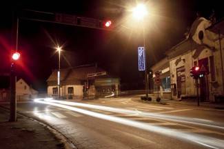 Naši gradovi u blagdanskom ruhu: Fotografije iz Požege, Pleternice, Pakraca i Lipika