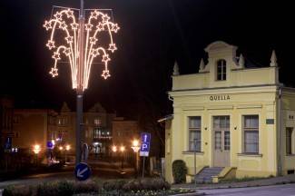 Naši gradovi u blagdanskom ruhu: Fotografije iz Požege, Pleternice, Pakraca i Lipika