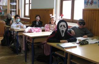 Požega: Maškare u Kanižlićevoj školi