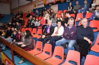 Bisernica & prijatelji - humanitarni koncert za Udrugu MI