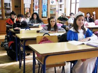 Požega: Maškare u Kanižlićevoj školi