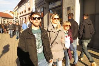 Šetnja gradom: Sunčani Badnjak u Požegi