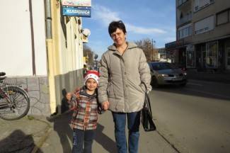 Šetnja gradom: Sunčani Badnjak u Požegi