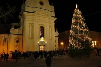 Božić 2014.: Polnoćka u Požegi i Pakracu
