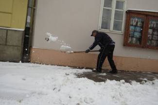 Pao nam je snijeg: Fotografije iz Požege, Pleternice, Pakraca, Lipika i Kutjeva