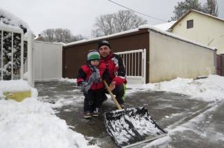 Pao nam je snijeg: Fotografije iz Požege, Pleternice, Pakraca, Lipika i Kutjeva
