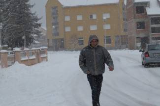 Pao nam je snijeg: Fotografije iz Požege, Pleternice, Pakraca, Lipika i Kutjeva