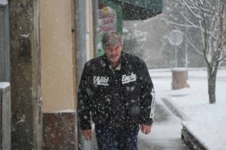 Pao nam je snijeg: Fotografije iz Požege, Pleternice, Pakraca, Lipika i Kutjeva