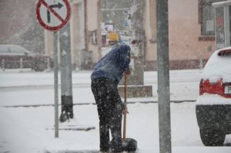 Pao nam je snijeg: Fotografije iz Požege, Pleternice, Pakraca, Lipika i Kutjeva