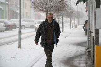 Pao nam je snijeg: Fotografije iz Požege, Pleternice, Pakraca, Lipika i Kutjeva