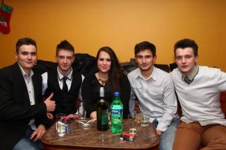 Doček nove 2015. u požeškim i pleterničkim kafićima