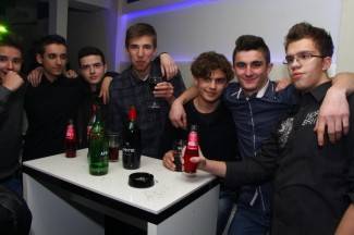 Doček nove 2015. u požeškim i pleterničkim kafićima