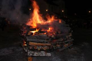 Vinkovo u Velikoj: Vino i tambure na Trgu sv. Augustina