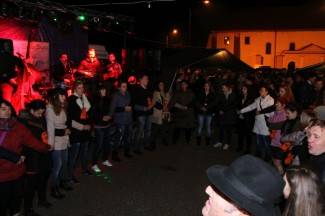 Vinkovo u Velikoj: Vino i tambure na Trgu sv. Augustina