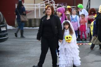 Maškare zauzele Pleternicu: Pogledajte veselu povorku!