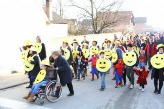 Maškare zauzele Pleternicu: Pogledajte veselu povorku!