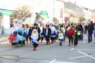 Maškare zauzele Pleternicu: Pogledajte veselu povorku!