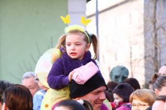 Maškare zauzele Pleternicu: Pogledajte veselu povorku!