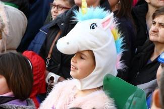 Maškare zauzele Pleternicu: Pogledajte veselu povorku!