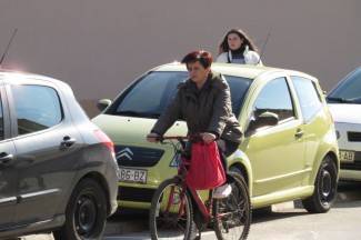 Šetnja gradom: Sunčani ponedjeljak u Požegi