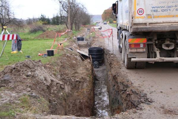 Lipičani oko podneva opet ostali bez vode: Kvar otklonjen kasno popodne Lipičani oko podneva opet ostali bez vode: Kvar otklonjen kasno popodne